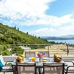 ヴィラ Thealos Village Lefkada 3*